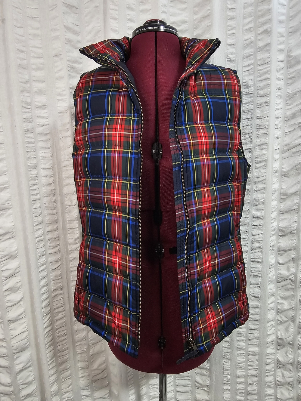 Talbots Women Down Blend Fill Plaid Macbeth Tartan Puffer Vest - Picture 5 of 16